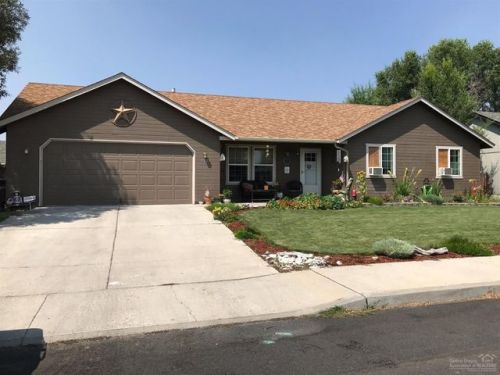 2829 25 St, Eagle Crest OR  97756-8859 exterior