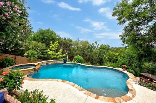 12804 Capella Trl, Austin TX  78732-1934 exterior