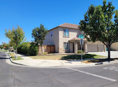 1664 Sugarpine Ct, Los Banos, CA 93635-6200