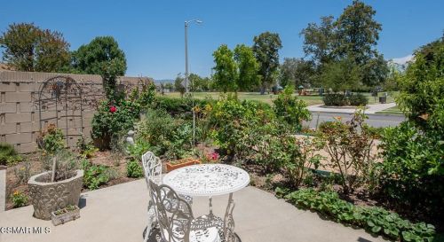 2167 Tracy Ave, Simi Valley CA 93063-2750 exterior