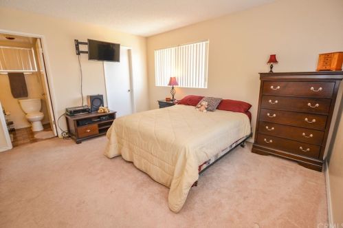 20146 Arrow Hwy, Covina, CA 91724-1102