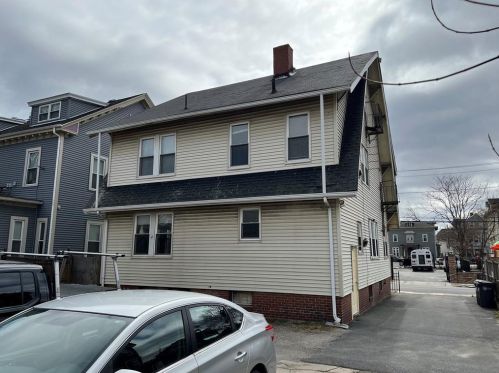 131 Daboll St, Providence, RI 02907-1515