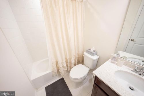 116 Sundance Dr, Trenton NJ  08619-3969 exterior