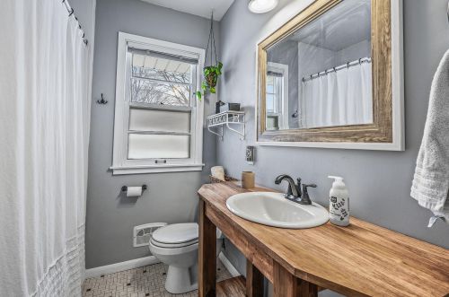 2814 Dellwood Ave, Saint Paul MN  55113-1827 exterior