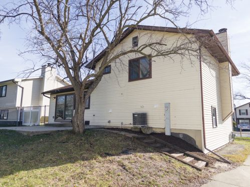 5632 Allemong Dr, Matteson IL  60443-1104 exterior