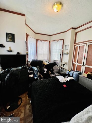 3563 11 St, Philadelphia PA 19140-4303 exterior