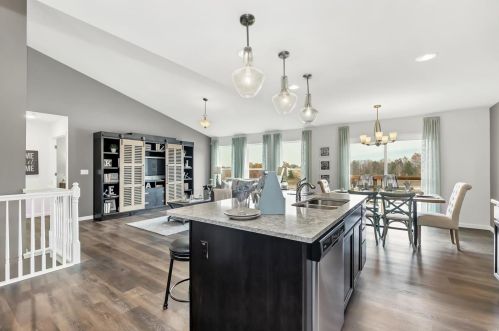 1820 Oak Dr, Festus, MO 63028-1126