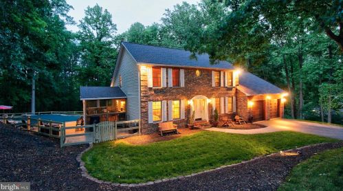 1668 Preakness Dr, Gambrills, MD 21054-1150