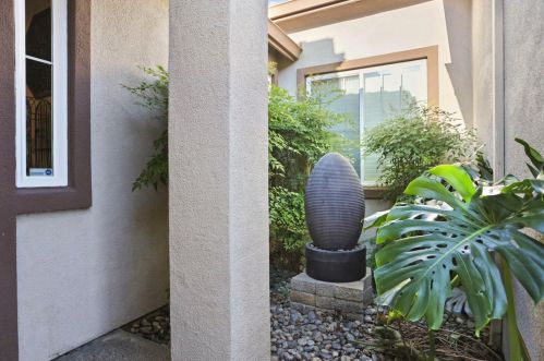 1337 Deepwell Dr, Stockton, CA 95209-4360
