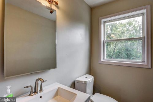 157 Heatherwood Dr, Ephrata PA  17522-2677 exterior
