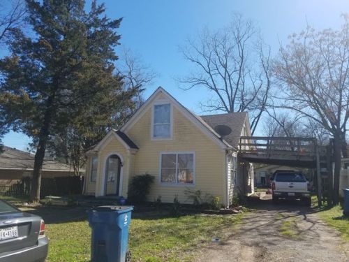 402 Calvert St, Griffin, TX 75789-2104