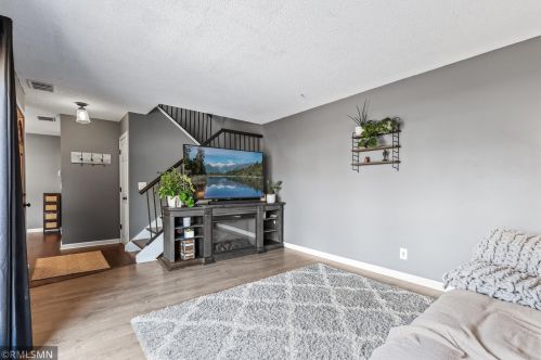 1056 Carmel Ct, Saint Paul MN  55126-5877 exterior