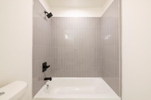 674 Charlotte Pl, Atlanta GA  30318-6375 exterior
