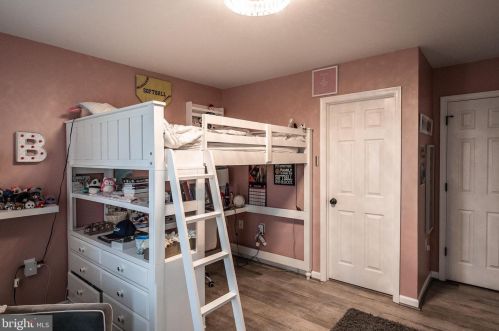 125 Gap Vw Blvd, Harpers Ferry WV 25425-3003 exterior