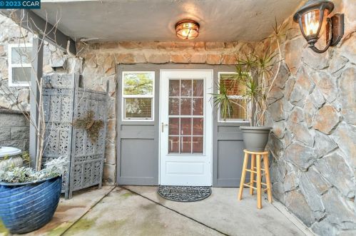 30 Kirkwood Ct, Concord CA  94521-1427 exterior