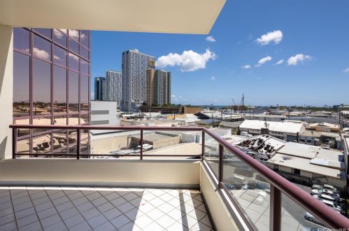 725 Kapiolani Blvd, Honolulu HI  96813-5247 exterior
