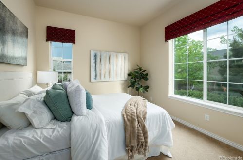 6747 Phillips Pl, Englewood CO 80112-3350 exterior