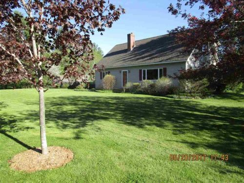 186 Cobble Hl Rd, Barre VT  05641-9647 exterior