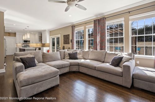 2 Springbrook Dr, Jackson Twp, NJ 08527-4367