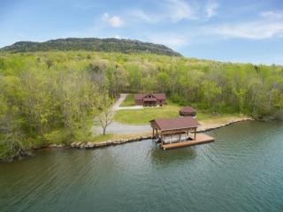 10400 Mullins Cove Rd, Powells Crossroads, TN 37397-7131