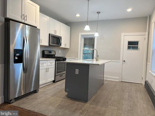 8 Wynnewood Ave, Camden NJ  08108-2716 exterior