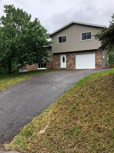942 2nd Ave, Sauk Rapids, MN 56379-1002