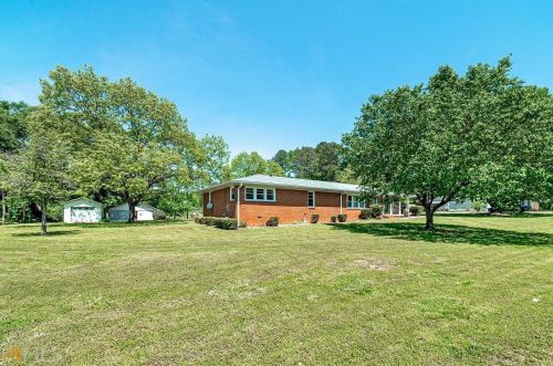 15 Highland Blvd, Stockbridge GA  30281-4654 exterior