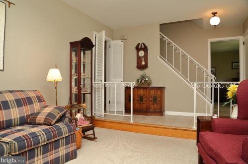 1144 Devonshire Rd, Lancaster PA  17601-1611 exterior