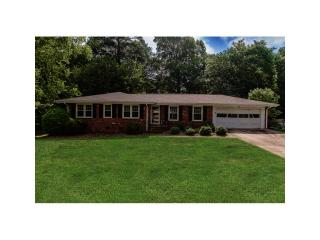 701 Huntington Pl, Marietta, GA 30067-5517