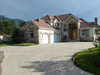 3241 Granite Point Cir, Sandy, UT 84092-2527