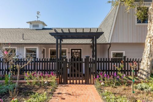 668 36th St, Manhattan Beach, CA 90266-3432