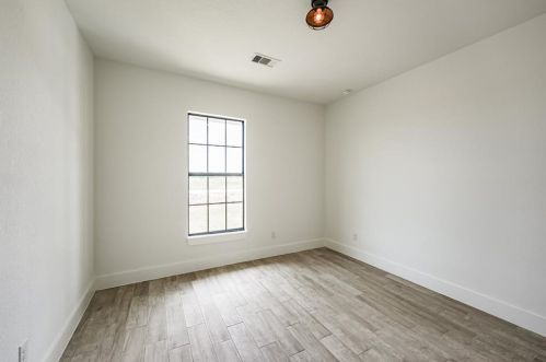 1319 Palomino Trl, Angleton TX 77515-9682 exterior