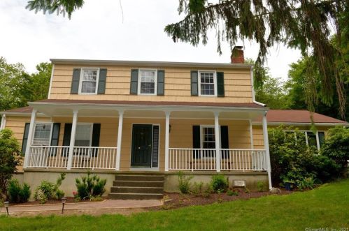 20 Pole Bridge Rd, Sandy Hook, CT 06482-1223