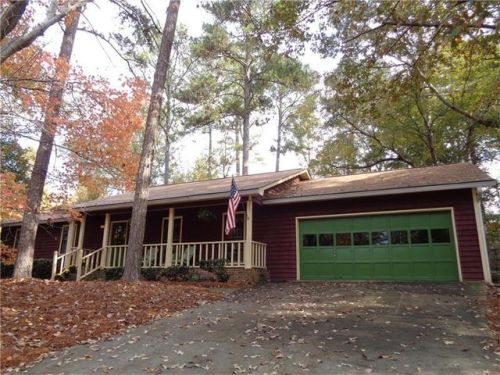 1876 Pearl Way, Lilburn, GA 30047-3358