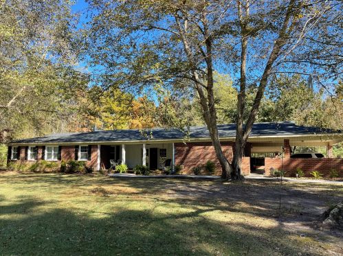 3696 Sandy Bay Rd, Kingstree, SC 29556-5046