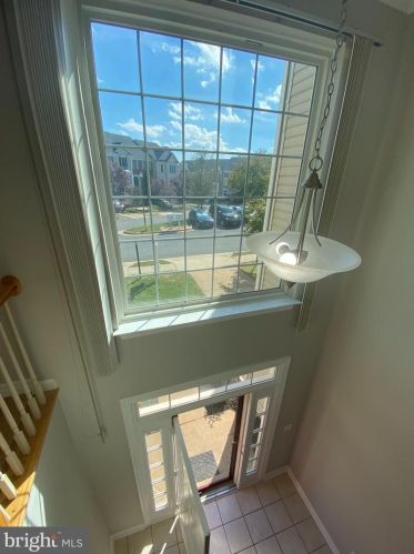 14038 Madrigal Dr, Woodbridge, VA 22193-5944