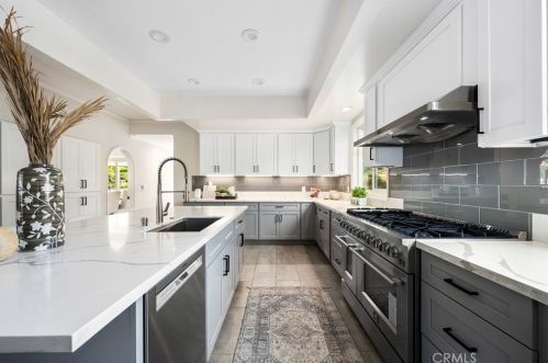 10228 Overhill Dr, Santa Ana CA  92705-1595 exterior