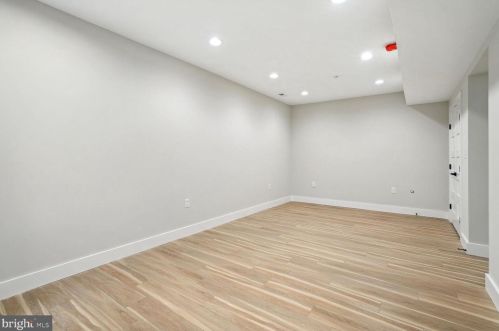 10601 Greenacres Dr, Silver Spring MD 20903-1214 exterior