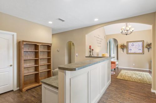 15720 Kuykendahl Ct, Conroe TX  77384-3560 exterior