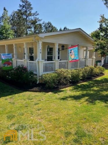 79 Beaver Run Rd, Newnan, GA 30263-5224