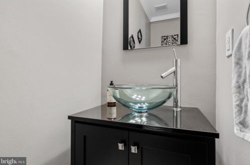 6406 Coventry Way, Mount Laurel NJ  08054-6703 exterior