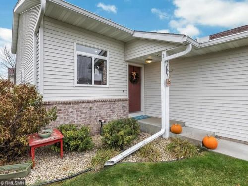 1516 Dublin Ct, Prior Lake, MN 55379-4445