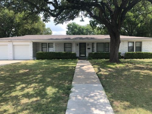 4021 Clayton Rd, Fort Worth, TX 76116-7228