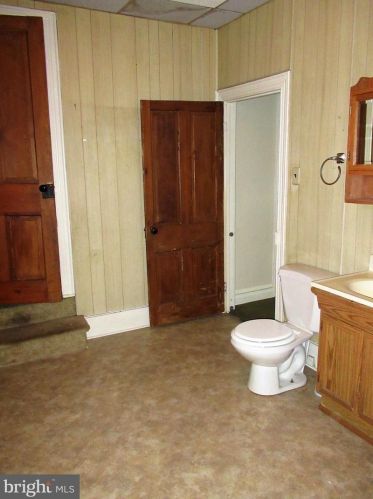 205 High St, Hanover PA  17331-2911 exterior