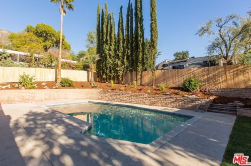 5308 Cortolane Dr, Glendale CA  91214-1308 exterior