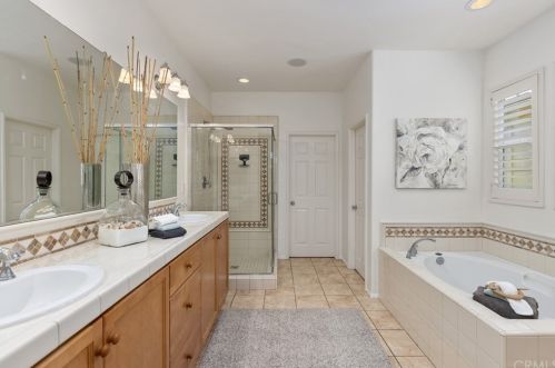 107 Canopy, Irvine CA  92603-0658 exterior