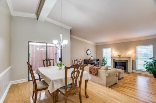 2049 Christie Ln, Carrollton TX 75007-3509 exterior