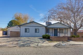 44200 Fenhold St, Lancaster, CA 93535-3947