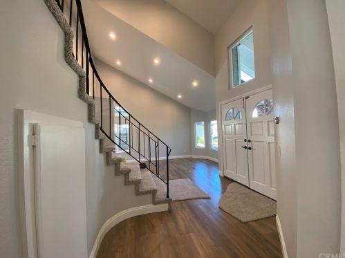 8 Henry, Irvine CA  92620-3256 exterior