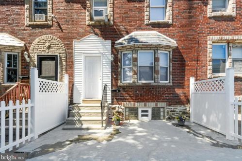 1312 Greeby St, Philadelphia, PA 19111-5527